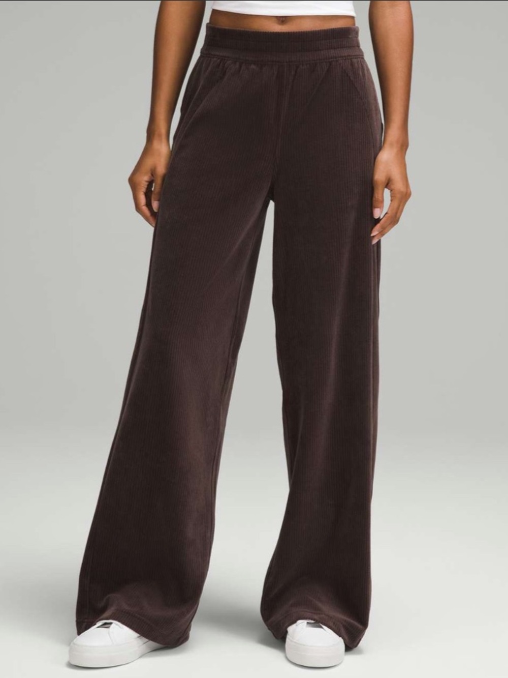 Lululemon Scuba mid rise wide leg pant pockets Velvet cord espresso Size 6